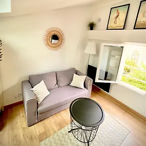 Apartment Charmant Studio, Centre Historique, Carmes, Avignon